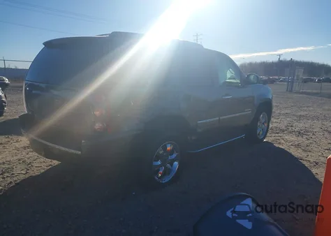 2011 GMC Yukon Denali из США, поврежденный, VIN 1GKS2EEF6BR239455